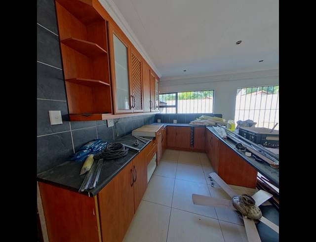 4 BEDROOM HOUSE FOR SALE IN GARSFONTEIN